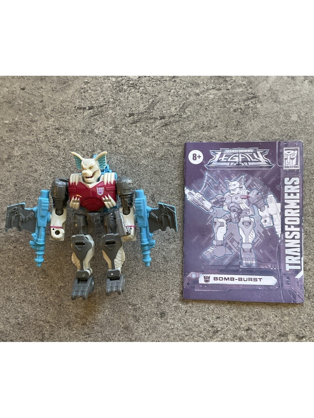 Transformers Legacy BOMB BURST complete core class generations w Manual